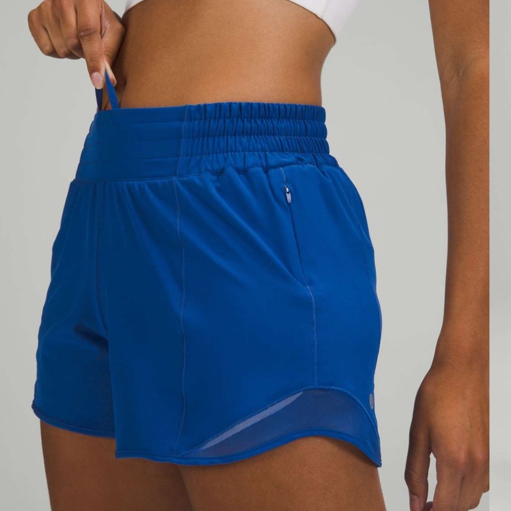 lululemon hotty hot shorts 4” 🧢💙